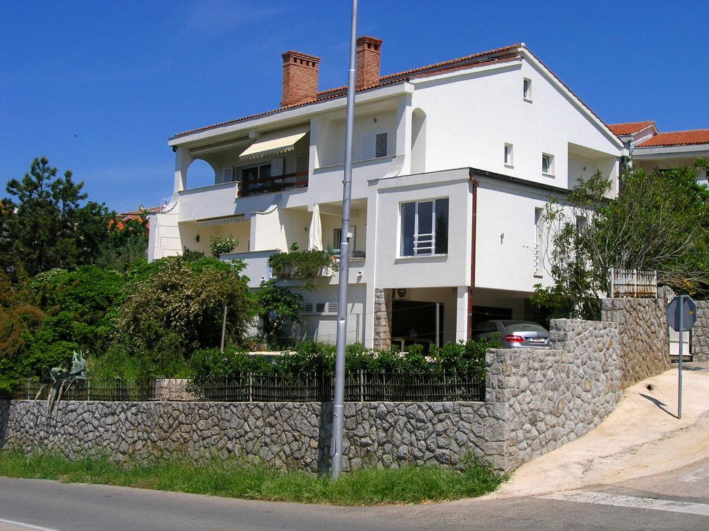 Apartman Kucer Крк Экстерьер фото